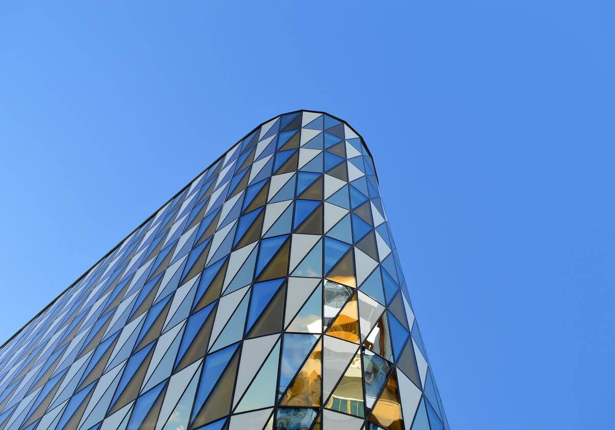 开云体育入口-科曼的巴萨100天：乱局中蹒跚前行 未来仍面临考验